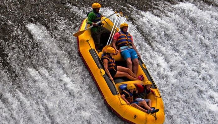 telaga waja river rafting