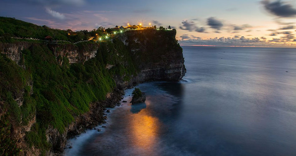 Beaches and Uluwatu Temple Sunset Tour | Bali 2-day tour package